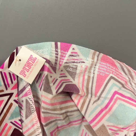NWT VS PINK CHEEKSTER PANTIES SIZE SMALL - Picture 4 of 4